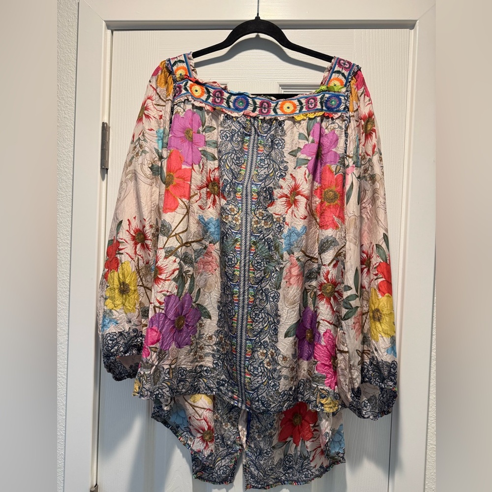 Johnny Was Archibal Silk Floral Blouse - Picture 6 of 6